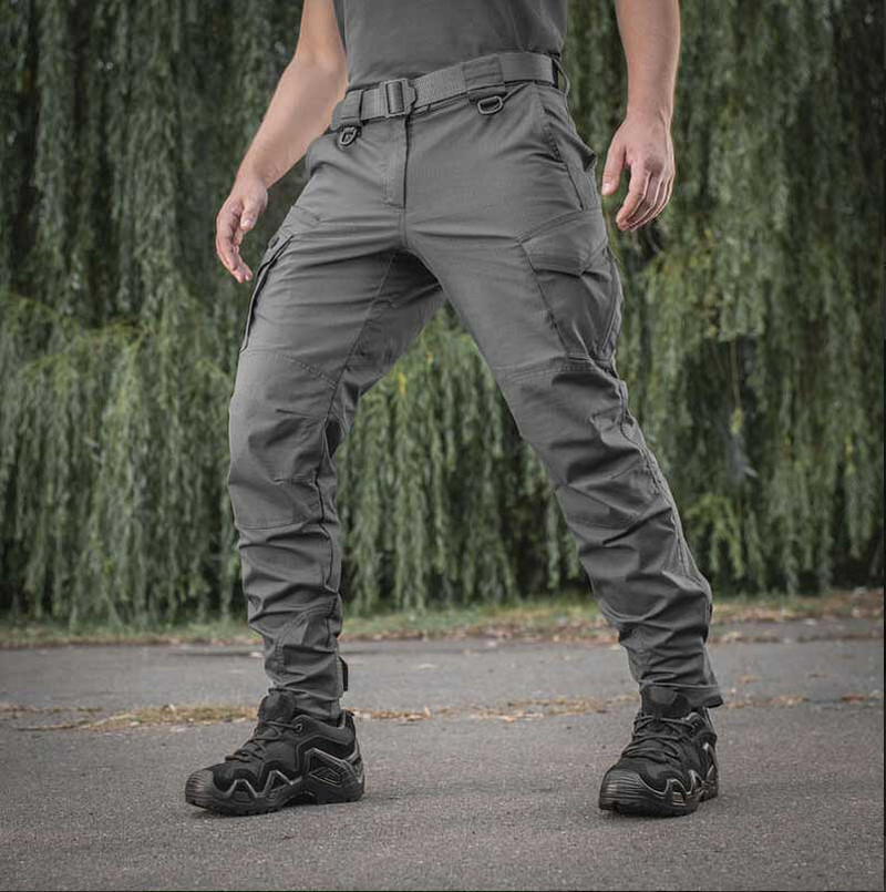 Тактические брюки в стиле милитари