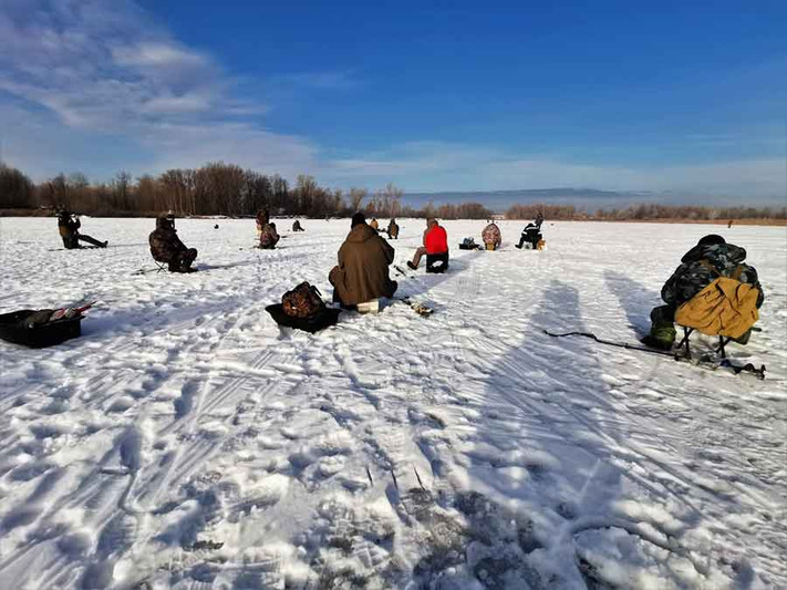 Вести с водоемов. Веселые старты на льду. Фото 1