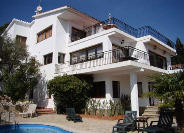 Выбор и покупка недвижимости в Испании