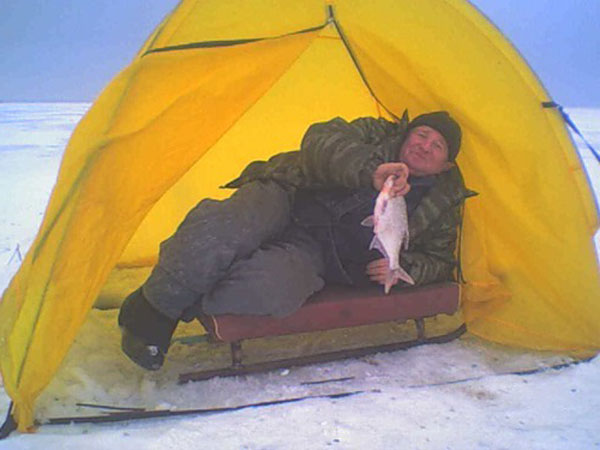 Зимняя рыбалка: ловля леща с глубины