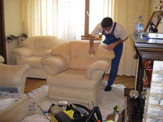 Химчистка мебели: вызываем чистильщиков на дом
