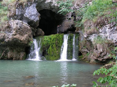 Водопад Гадельша в Башкортостан