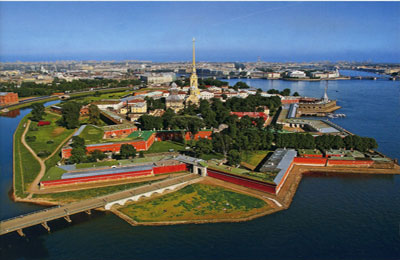 Санкт-Петербург - день за днем