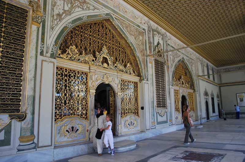 Топкапы - знаменитый дворец султана в Турции