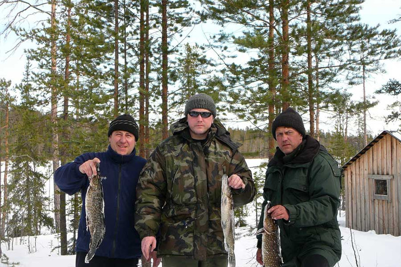 Рыбалка в Карелии зимой