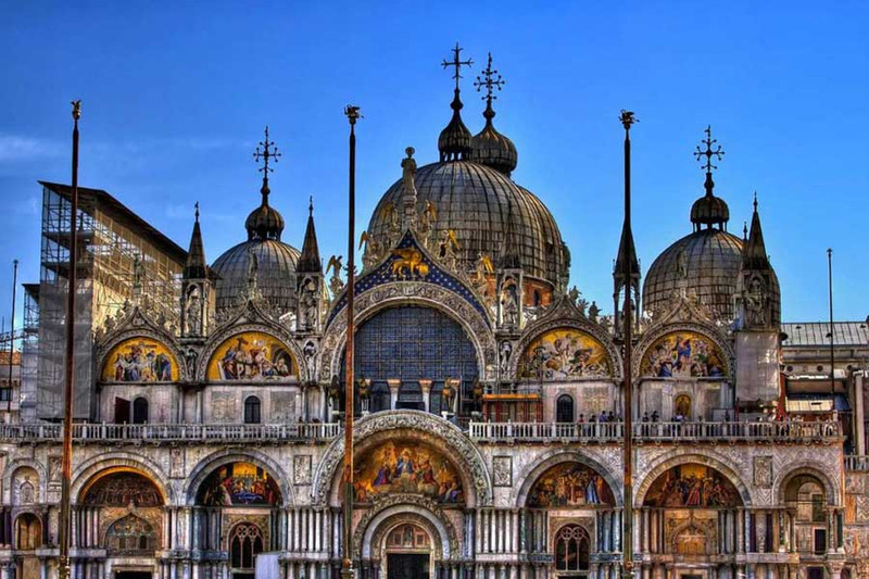 Церковь Базилика Святого Марка (Basilica di San Marco)