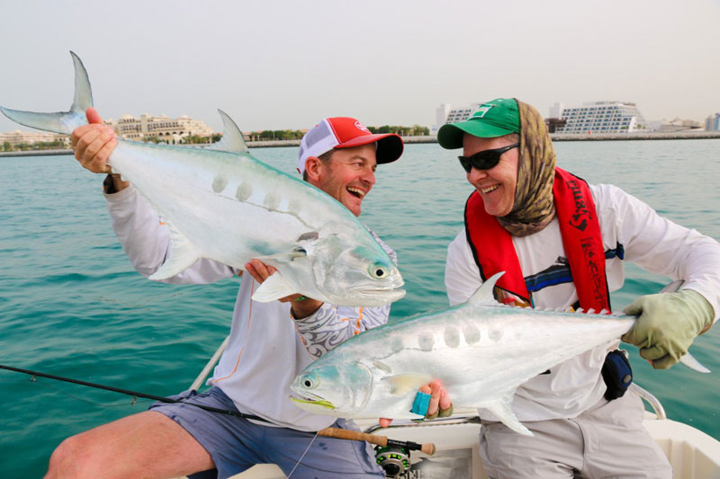 Морская рыбалка с катера в Дубае: незабываемое приключение