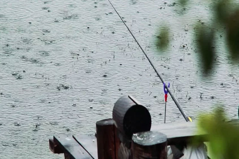 Рыбалка в дождь – советы бывалых!