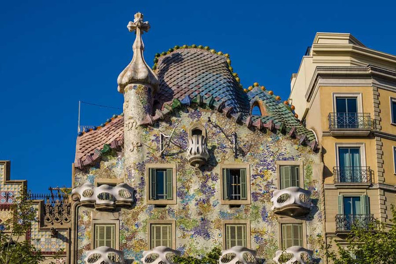 Что посмотреть в Барселоне: Дом Бальо