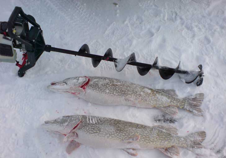 Зимняя рыбалка в Бурятии на озере Большое Еравное