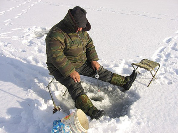 Зимняя рыбалка: ловля на чертики - виды приманок